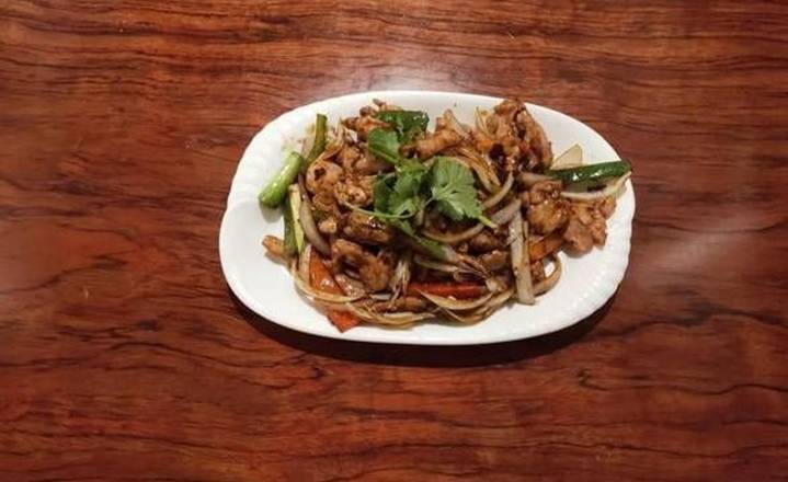 Black Pepper Chicken / 铁板黑椒鸡球